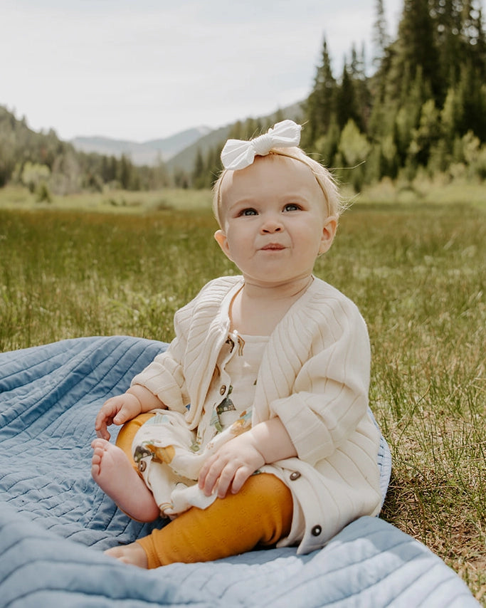 Organic Cotton Cardigan Sweater - Cream

✦ 100% Organic Cotton ✦ Machine Washable ✦ Imported ✦ Fast Shipping & Free Returns

$39.00 USD